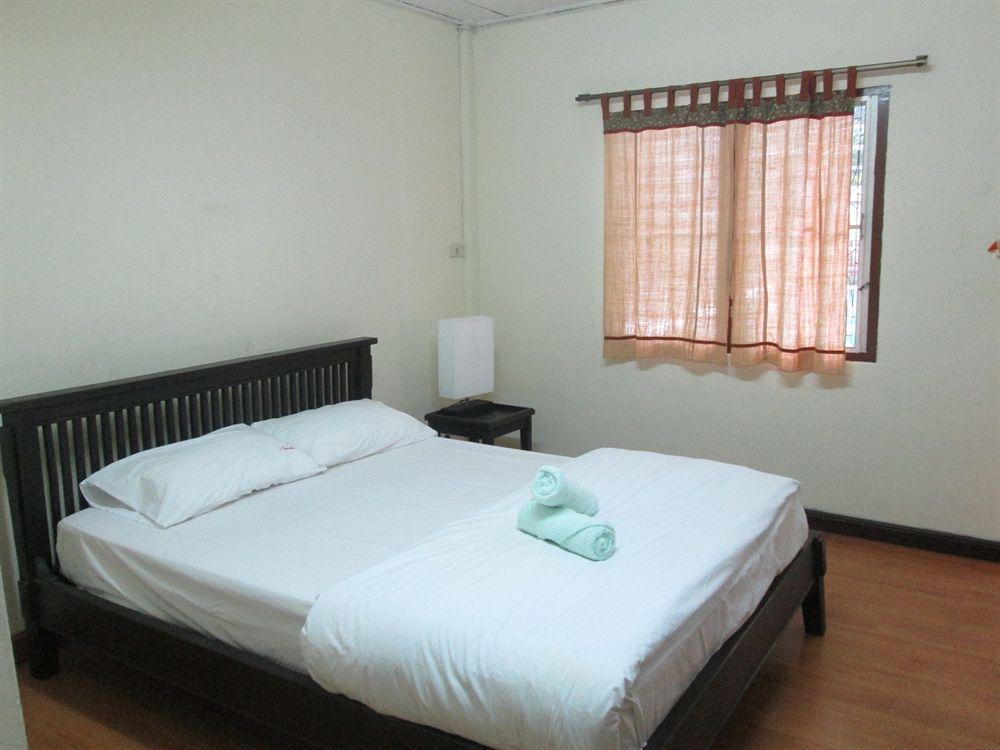 Smile House Guesthouse Chiang Mai Extérieur photo